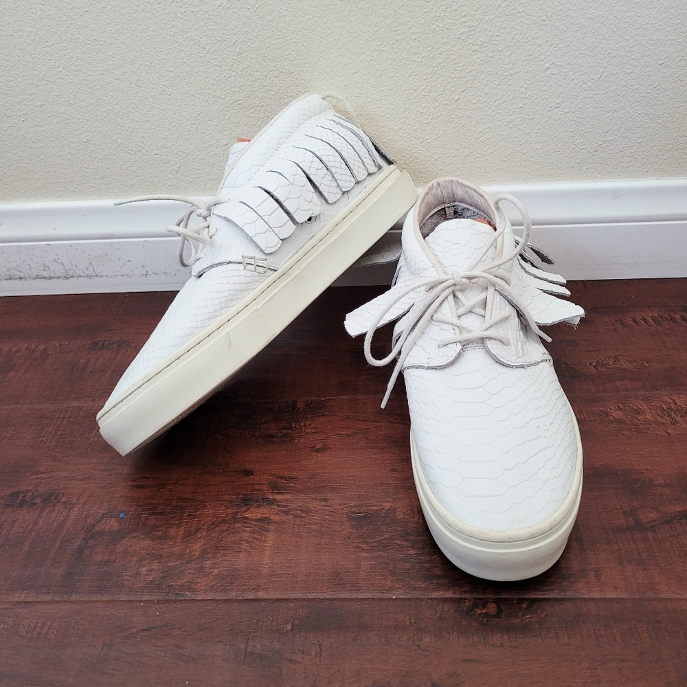 Clear Weather One-o-one sneaker 10.5